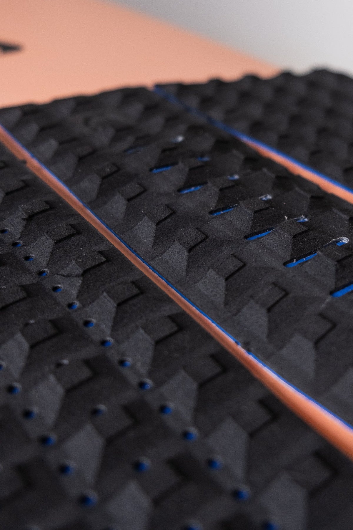 Bell Traction 3 Piece Wide Tail
